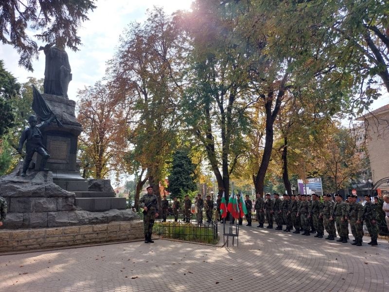 Свищов отбеляза Деня на независимостта на България с тържествено честване 