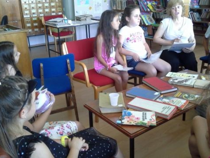 Първият месец от лятната ваканция на децата измина с много забавни занимания в Градска библиотека - Свищов