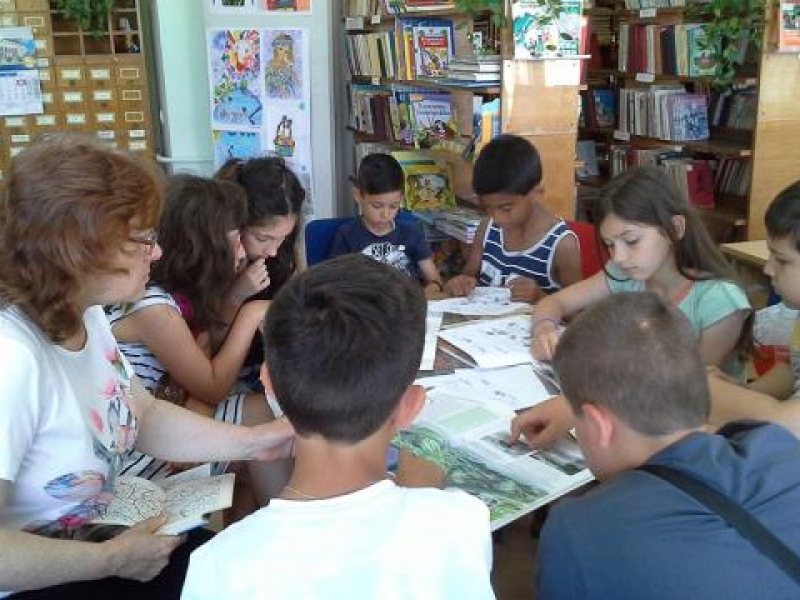На 2-ри юни в Градска библиотека - Свищов бе открита лятната работа с децата
