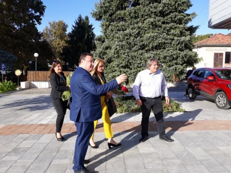 Заместник-министърът на икономиката Лилия Иванова посети Свищов във връзка с развитието на индустриална зона за инвестиции 