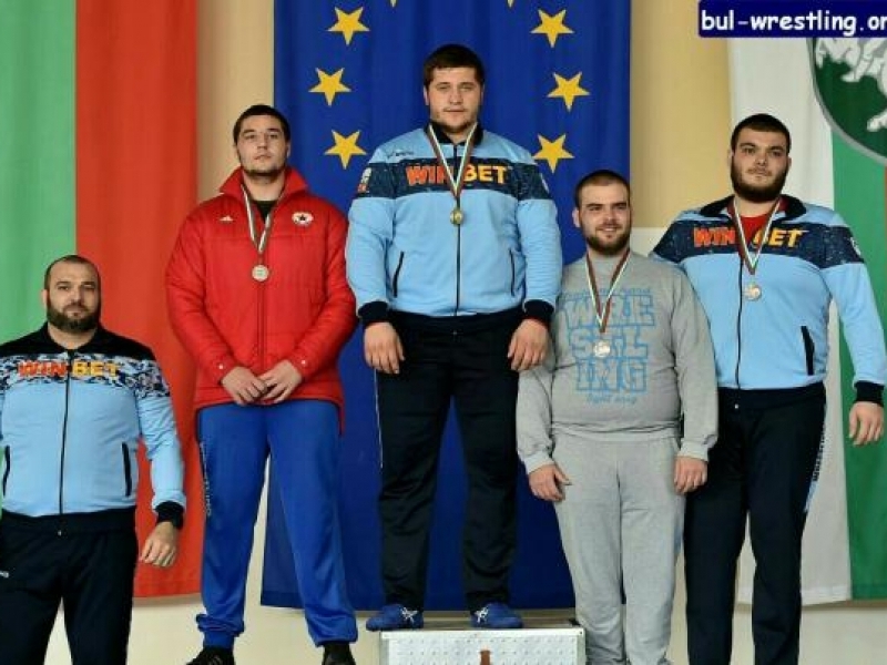 Сребърен медал за Преслав Георгиев в Държавно първенство по борба