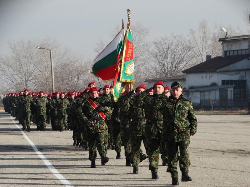 Министерство на отбраната обявява конкурс за войнишки длъжности във формирования от състава  Сухопътните войски 