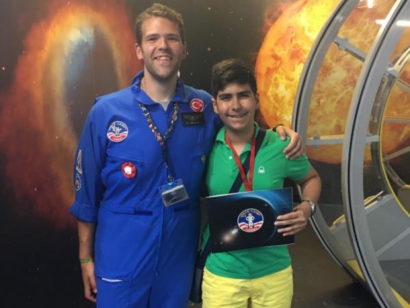 Свищовски ученик с висока оценка от участието си в международен космически център в Турция