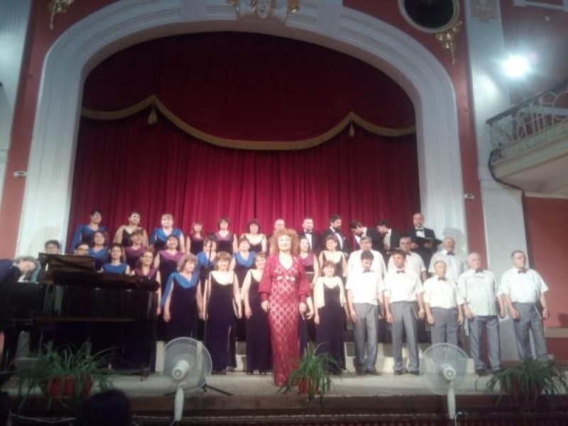 Първи български хор „Янко Мустаков“ подари вълнуващ концерт на свищовската общественост