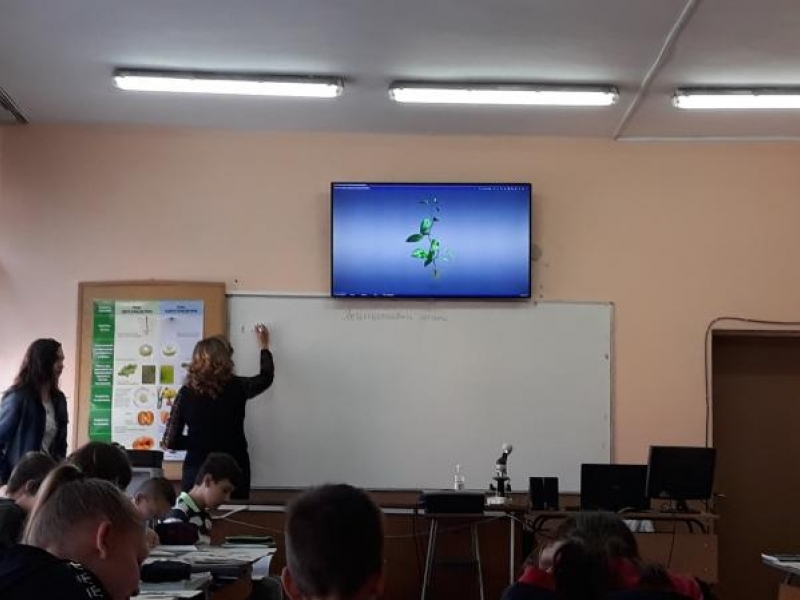 Интерактивни уроци и най-нови методи на преподаване показват учители от СУ „Николай Катранов“ 