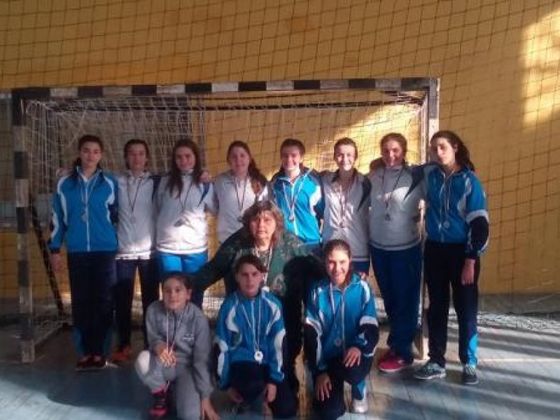 Със сребро се окичиха момичетата от ХК „ Нове-99” на хандбалния турнир "Купа България-БФХ" в Шумен