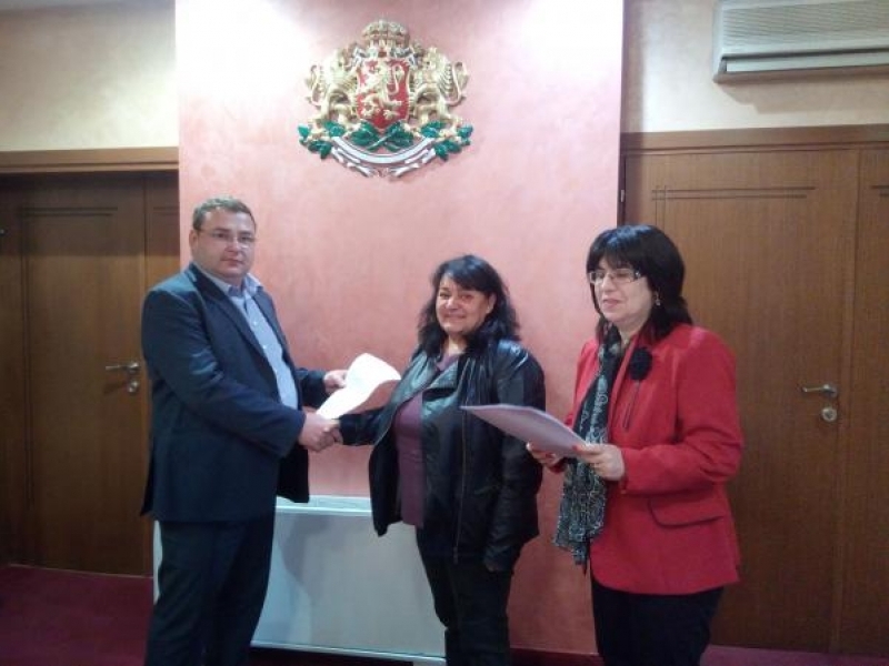 В Свищов бе подписан общинският колективен договор в сферата  на народната просвета