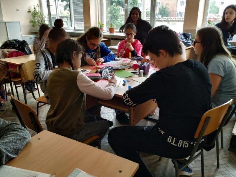 Ученици от СУ „Николай Катранов“ гостуваха в Център за деца и младежи с увреждания в Габрово