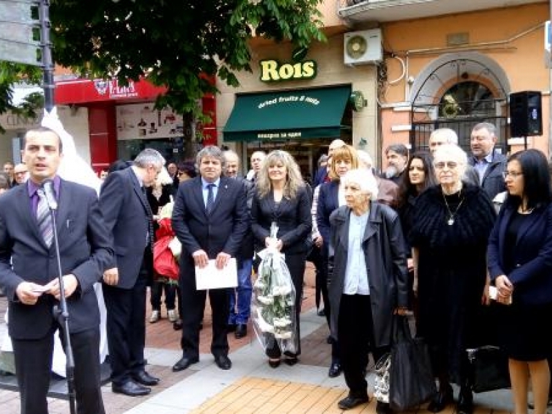Бронзова композиция в чест на Алеко Константинов бе открита в центъра на София