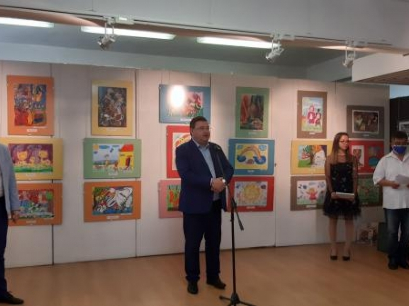 Приключи XVI-ят Национален конкурс – изложба за детска рисунка „Три звездички 2021“
