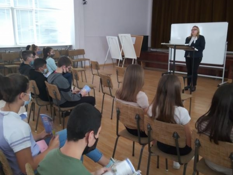 Община Свищов инициира поредица от информационни срещи за възможностите за кандидатстване след седми клас