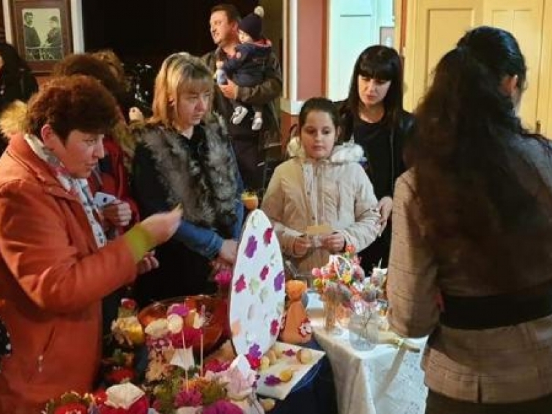 Великденски благотворителен базар отвори врати в подкрепа на Дневния център за деца с увреждания в Свищов