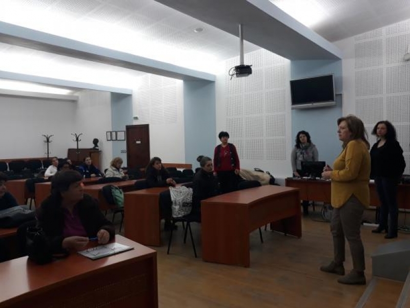 В Свищов се проведе поддържащо обучение по проект „Патронажна грижа за възрастни хора и лица с увреждания в Община Свищов“