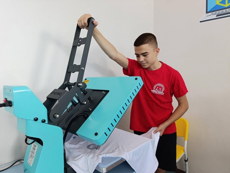 Тържествено откриване на новия STEM център в СПГ „Алеко Константинов“ – Свищов 