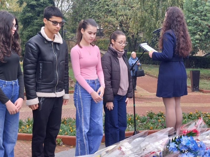 Свищов отбеляза Деня на народните будители с признателност към създателите на българската духовност 
