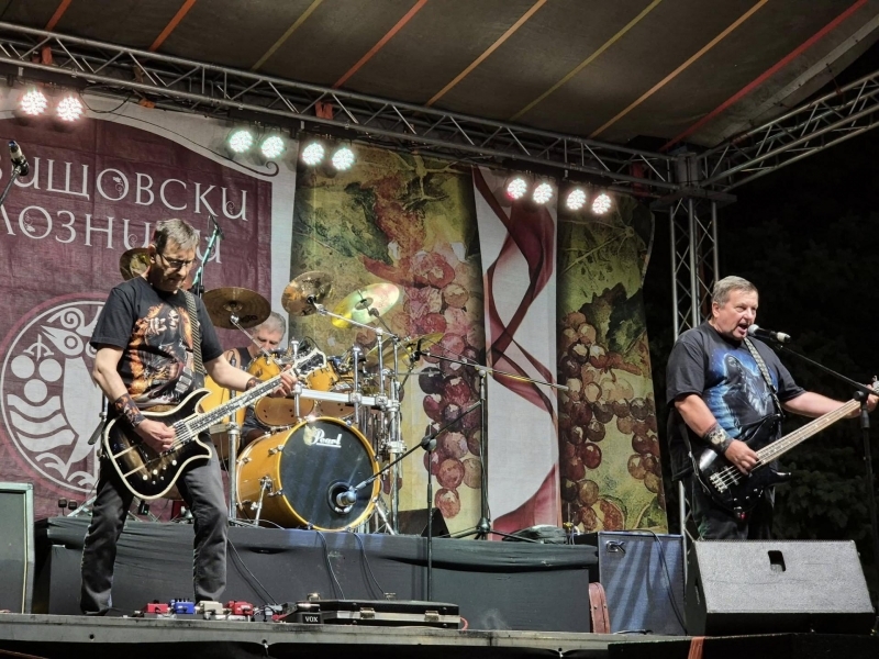 С рок концерт бе даден старт на музикалните вечери на "Свищовски лозници" 2025 