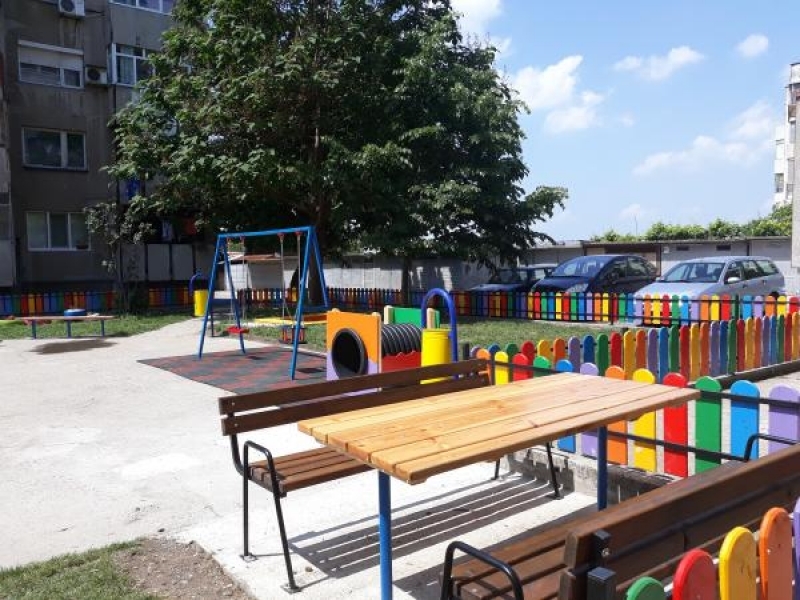 На 21 май предстои официалното откриване на двете обновени детски площадки в град Свищов
