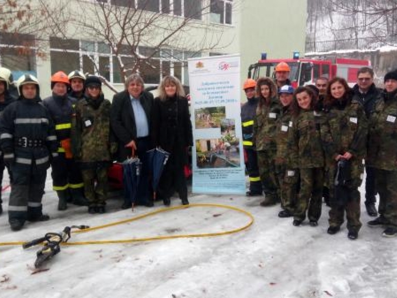 В Свищов отбелязаха Международния ден на доброволеца със съвместна демонстрация