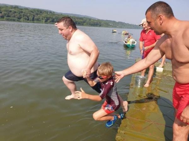 112 плувци от цялата страна се включиха в традиционното 63-то преплуване на река Дунав край Свищов  