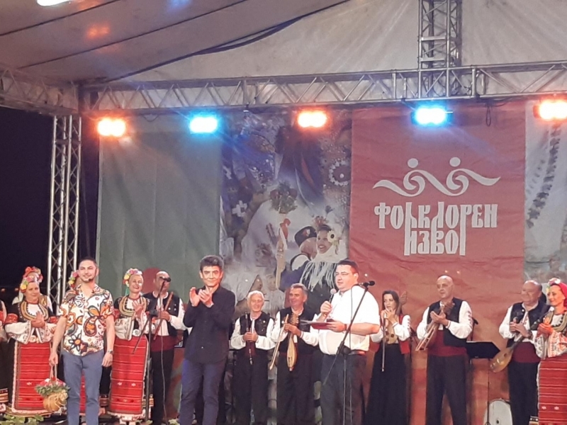 С много положителен заряд и кръшни хора завършваха концертните вечери на МФФ „Фолклорен извор“ в село Царевец 
