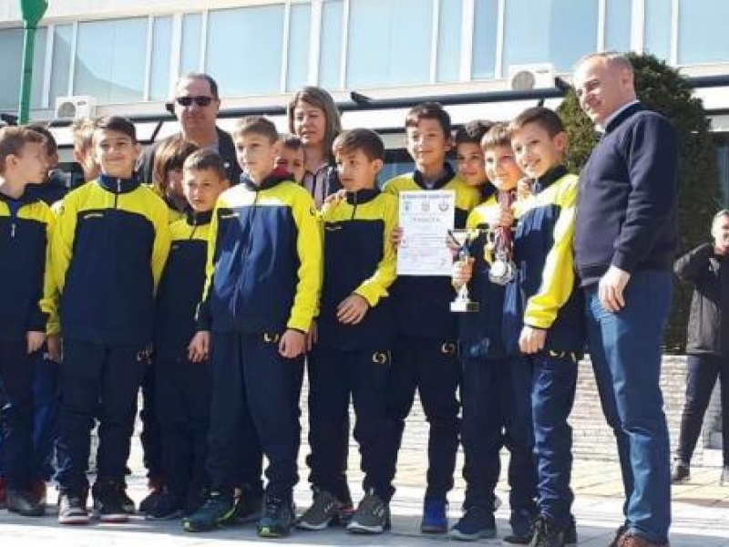 Свищовският ФК „Лато” триумфира на международен детско-юношески турнир за купата на Сандански