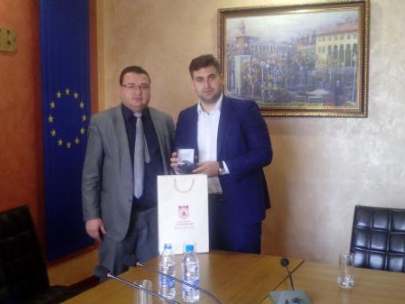  Евродепутатът Андрей Новаков посети Свищов  	