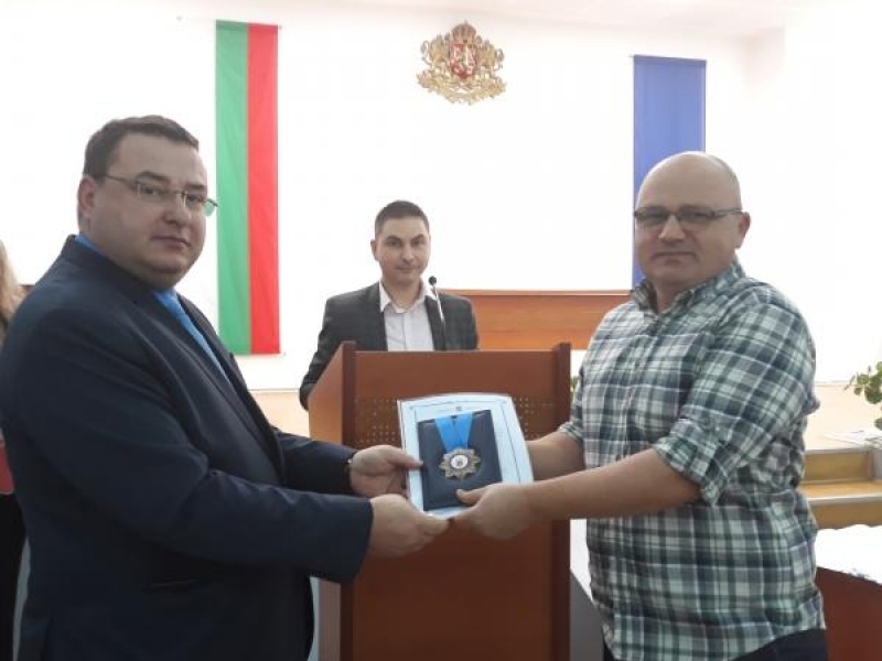 На 12 октомври кметът на Свищов връчи почетни награди „За граждански заслуги“ в ситуация на COVID-19