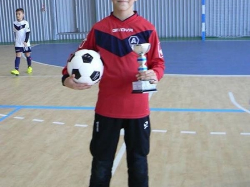Малките футболисти от „Академик” – Свищов заеха второ място в турнира за купа „Етър” в Търново