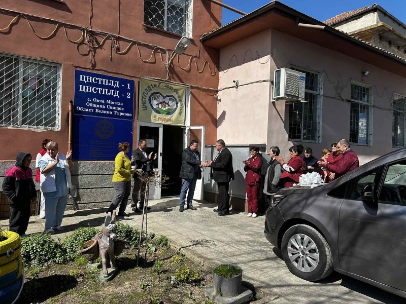 Нов автомобил получи Центърът за пълнолетни лица с деменция в село Овча могила 