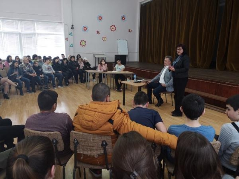 „Месец на кариерното ориентиране“ стартира в СУ „Димитър Благоев“ – гр. Свищов