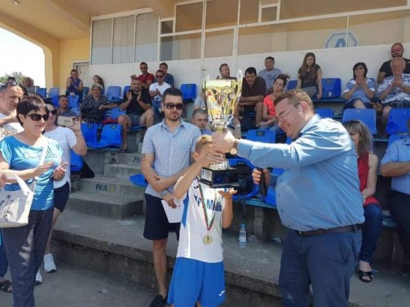 За трета поредна година в Свищов се проведе турнир по футбол за Купата на кмета