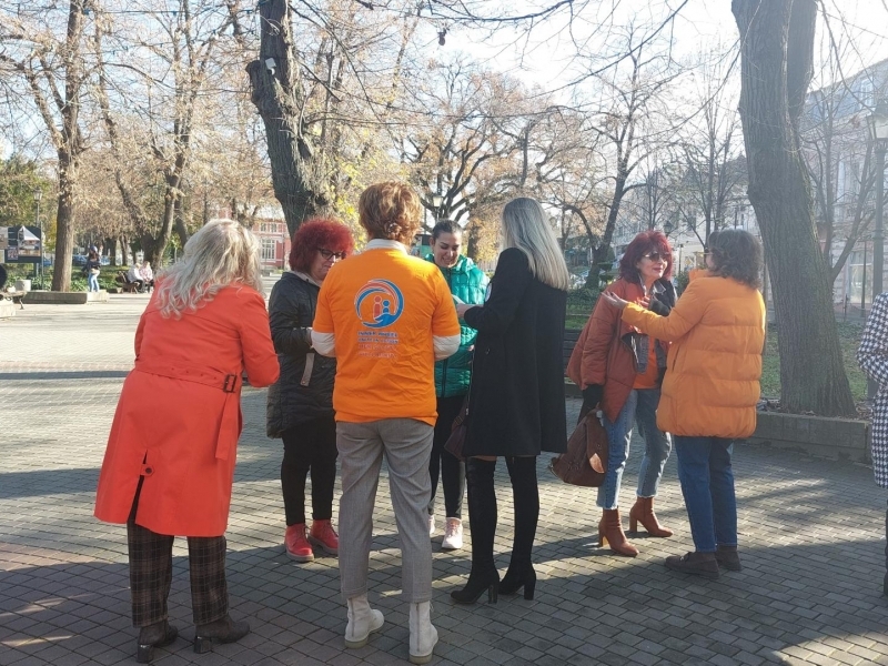 Инър Уийл клуб Свищов и Община Свищов се включиха в международната кампания на ООН „Orange the world“ 