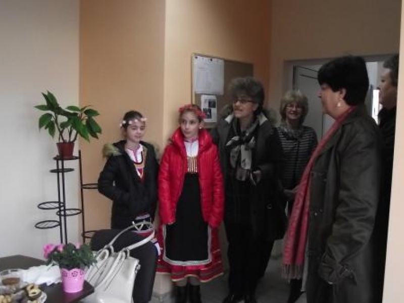 В Свищов отвори врати Социално-консултативен център разкриващ иновативна социална услуга