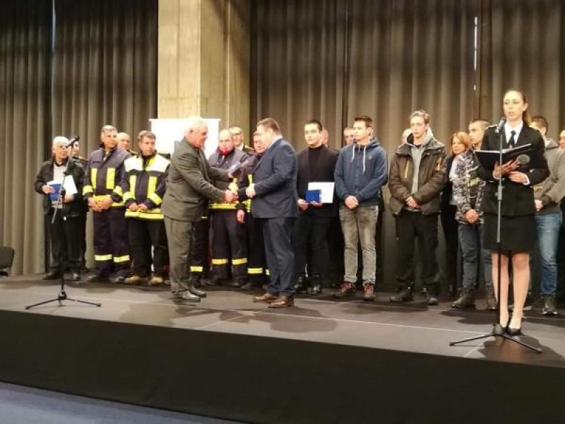 Кметът на Свищов Генчо Генчев бе отличен за „Личност на 2019“  по време на годишните награди „Пожарникар на годината“ 