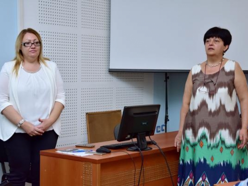 78 лични асистенти от община Свищов  подписаха трудовите си  договори 