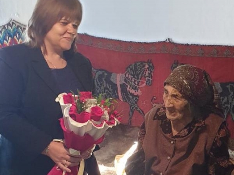 100-годишен юбилей отпразнува Невяна Божанова Павлова от свищовското село Овча могила 