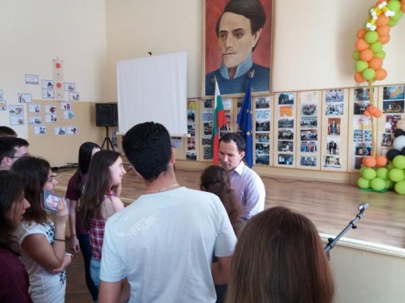 СУ „Николай Катранов“ стана част от програмата „Back to school” на Европейската комисия