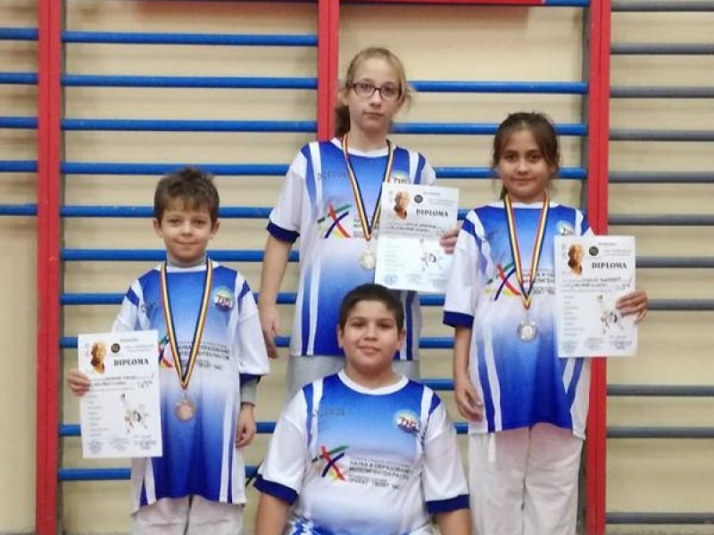 Три сребърни медала за спортистите на "Джудоспорт" – Свищов от международен турнир в Румъния