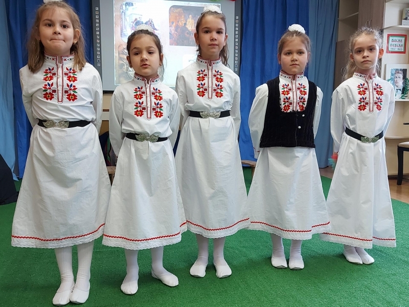 Децата от ДГ "Васил Левски" в Свищов почетоха паметта на Дякона 