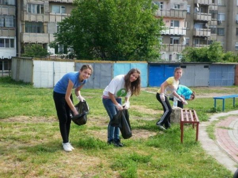 В Свищов успешно приключи инициативата „Да изчистим България за един ден”