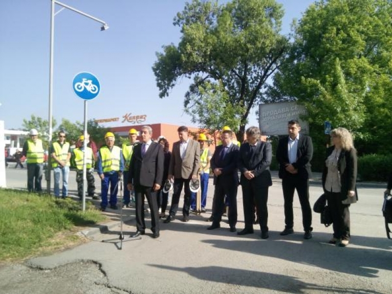 В община Свищов се проведоха официалните церемонии „първа копка“ по проекти за  близо 10 млн. лв.