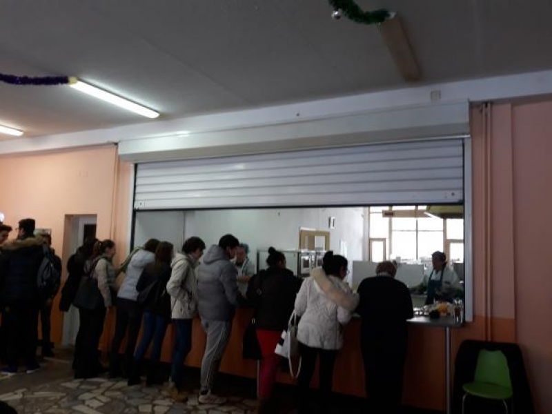 Ученици от СУ „Димитър Благоев“- град Свищов ще получават топъл обяд по програма на БЧК