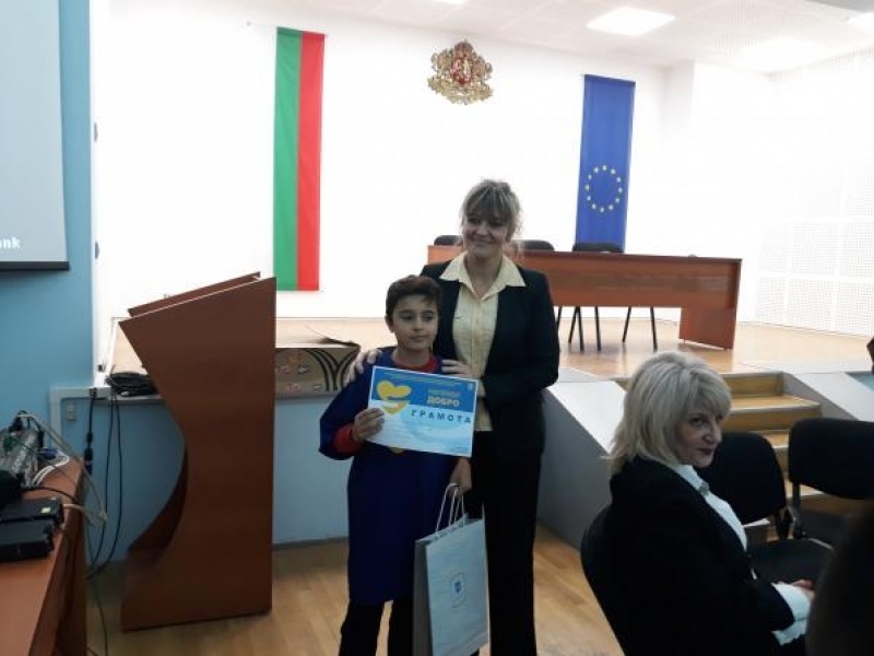 Местната комисия за борба срещу противообществени прояви в Свищов награди 20 деца проявили толерантно отношение чрез делата си