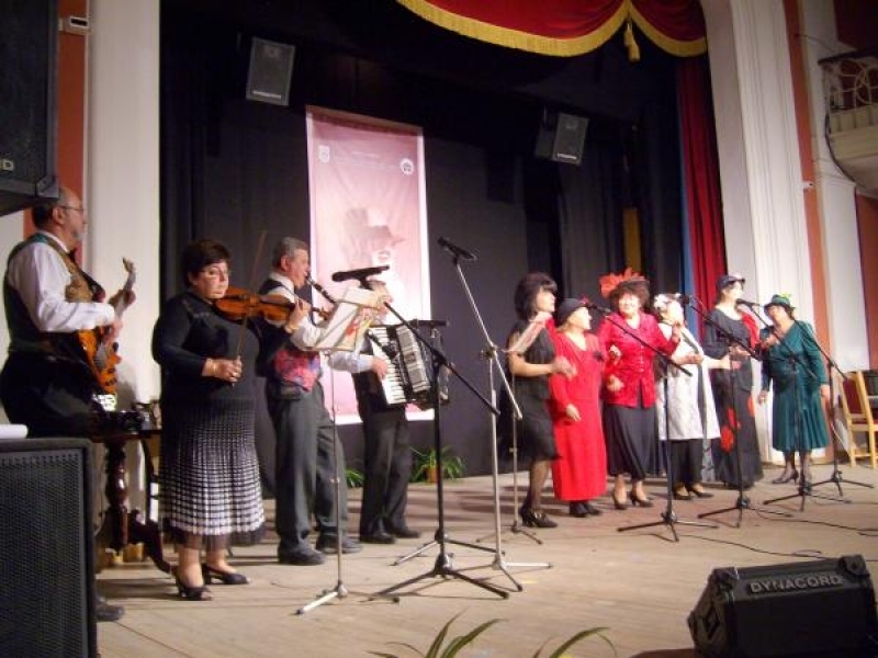Над 800 изпълнители на стари градски песни участваха в третия  фестивал “Георги Бейков”