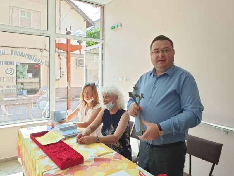 Кметът на Свищов с награда за принос в социалните дейности