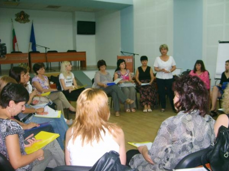 На 7 и 8 юли 2011 г. в Зала 1 на Община Свищов се проведе обучение на новоназначения персонал на Цен