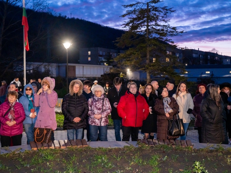 Младежки център – Свищов бе официално открит 