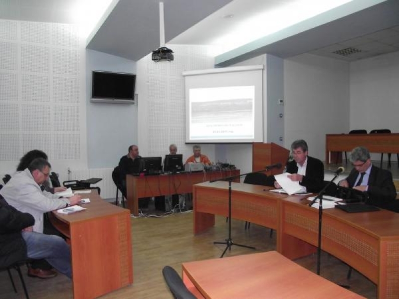 Публично обсъждане на отчета на бюджета, евросредствата и дейността на болницата за 2014 г.