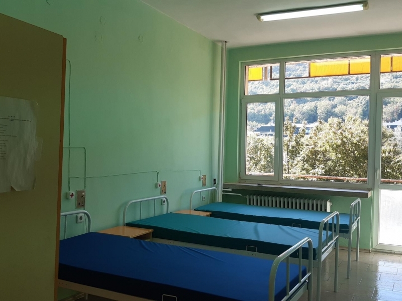 Доброволци от организацията „Хана Проджект“ за пореден път оказват подкрепа на болницата в Свищов 