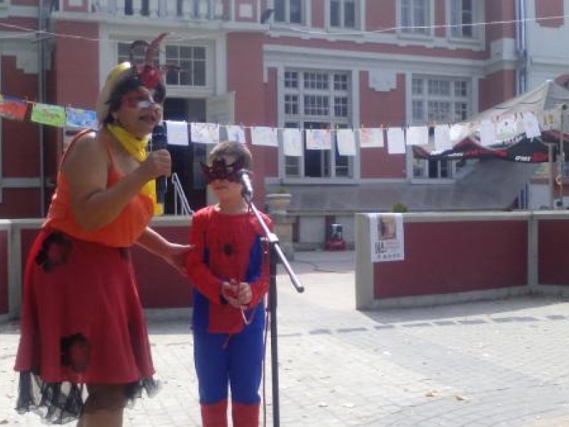 Юлско лято в Първо българско читалище приключи с пъстър карнавал